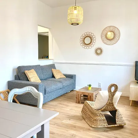 Hyper-centre-plage - 46m2 - 2 Pieces - Renove 2023 Lägenhet *