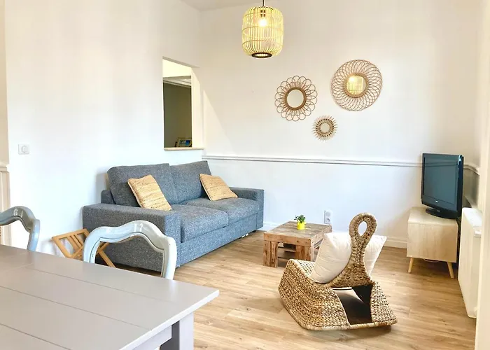 Hyper-centre-plage - 46m2 - 2 Pieces - Renove 2023 Lägenhet *